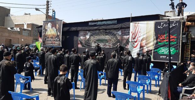 عزاداری حسینیان محله «پیرزرگر» اردبیل در روز عاشورا