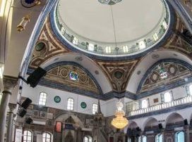 از اسکلت تا محراب؛ مهندسیِ زیبایی و استانداردهای گچبری در ساخت مساجد مدرن