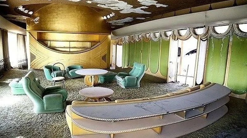 آشنایی با کاخ شمس